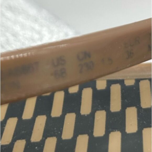 Coach Landon Jelly Flip Flops with Bow Accents Size 6B - Picture 13 of 13